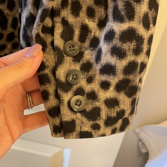 New Condition Cabi Clothing Leopard Blazer - Picture 3 of 4
